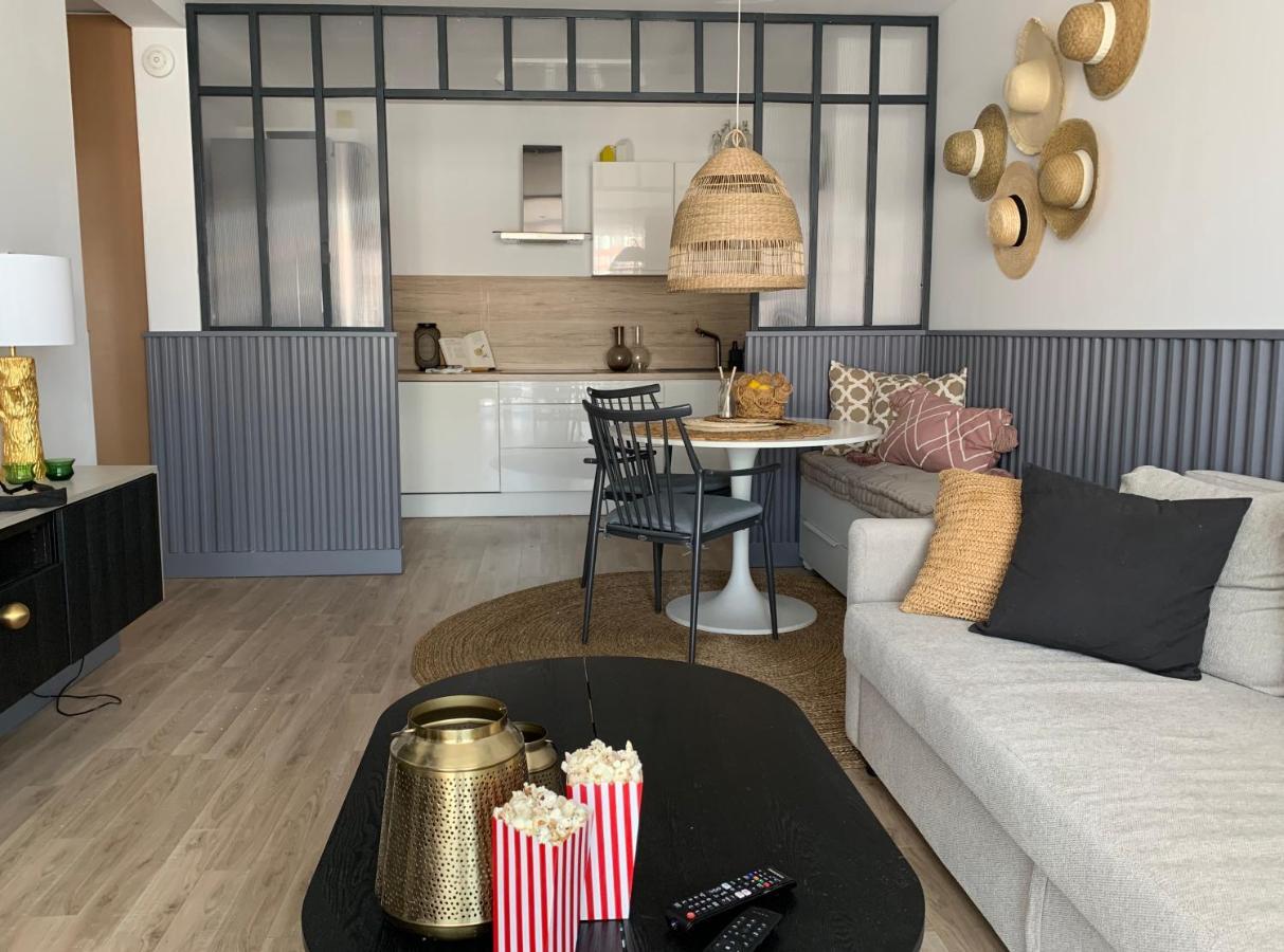 Central Point By Zoom Apartments براتسيلافا المظهر الخارجي الصورة