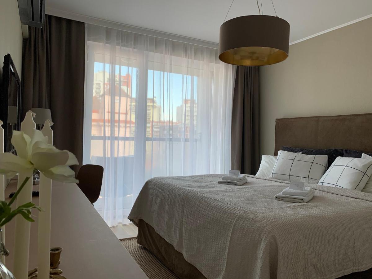 Central Point By Zoom Apartments براتسيلافا المظهر الخارجي الصورة